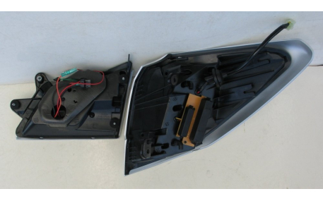 Фонари задние Subaru Outback