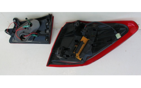 Фонари задние Subaru Outback