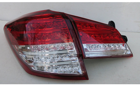 Фонари задние Subaru Outback