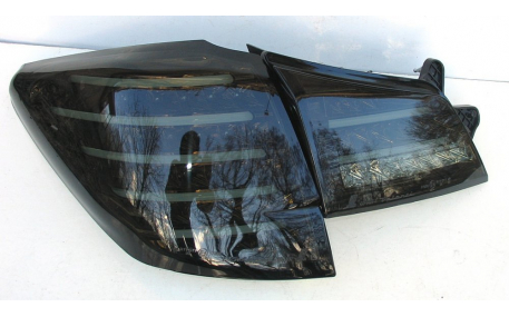 Фонари задние Subaru Outback