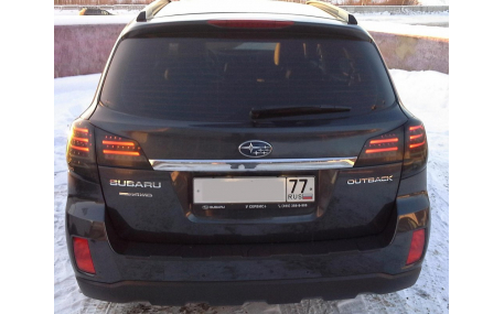 Фонари задние Subaru Outback