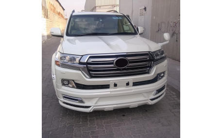 Накладки на бампера Toyota Land Cruiser 200