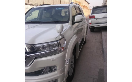 Накладки на бампера Toyota Land Cruiser 200