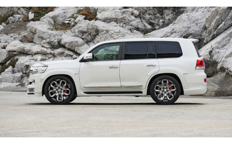 Накладки на бампера Toyota Land Cruiser 200