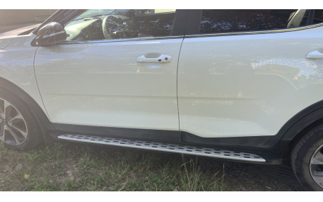 Подножки Kia Stonic