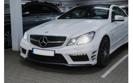 Решетка радиатора Mercedes CLK-class W207 2010-2014