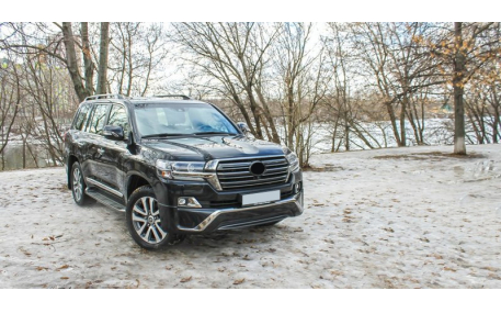 Накладки на бампера Toyota Land Cruiser 200