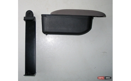 Подлокотник Citroen Berlingo