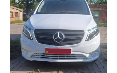 Фары передние Mercedes Vito W447