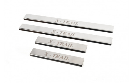 Накладки на пороги Nissan X-Trail T30