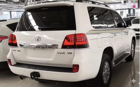 Фонари задние Toyota Land Cruiser 200