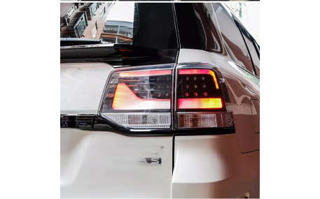 Фонари задние Toyota Land Cruiser 200