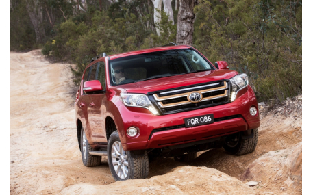 Решетка радиатора Toyota Land Cruiser Prado 150 2013-2017