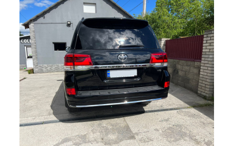 Накладки на бампера Toyota Land Cruiser 200