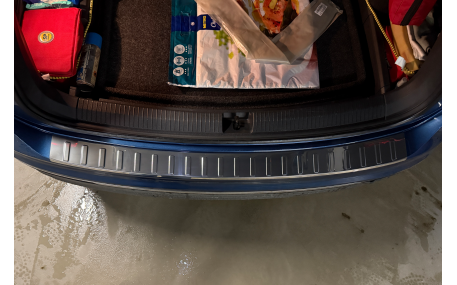 Накладка на задний бампер Volkswagen Tiguan