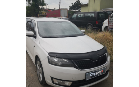 Дефлектор капота Skoda Rapid