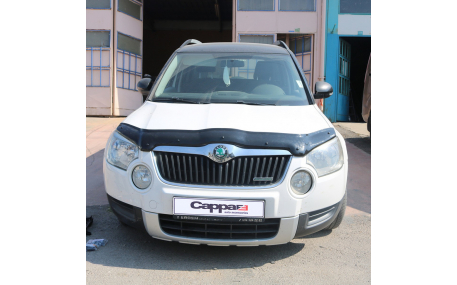 Дефлектор капота Skoda Yeti