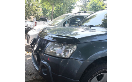 Дефлектор капота Suzuki Grand Vitara
