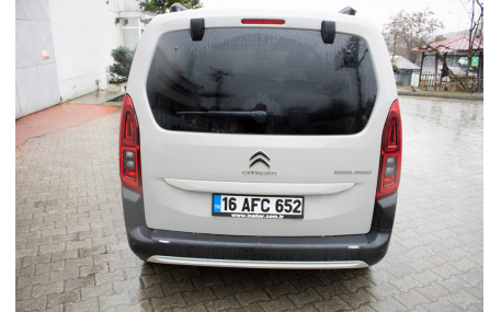 Накладка на задний бампер Opel Combo E