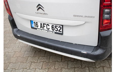 Накладка на задний бампер Opel Combo E