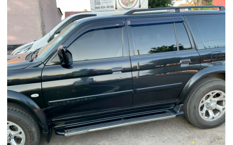 Дефлекторы окон Mitsubishi Pajero Sport