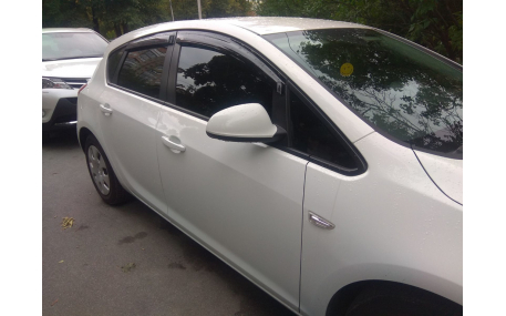 Дефлекторы окон Opel Astra J