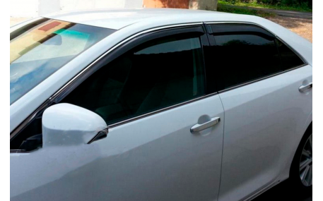 Дефлекторы окон Toyota Avensis