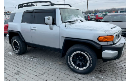 Дефлекторы окон Toyota FJ Cruiser