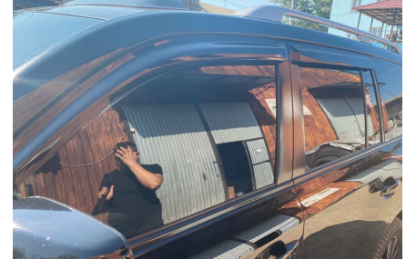 Дефлекторы окон Toyota Land Cruiser 200