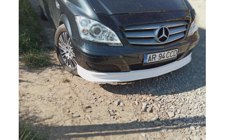 Накладка передняя Mercedes Vito W639