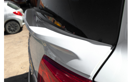 Спойлер Toyota Land Cruiser 200