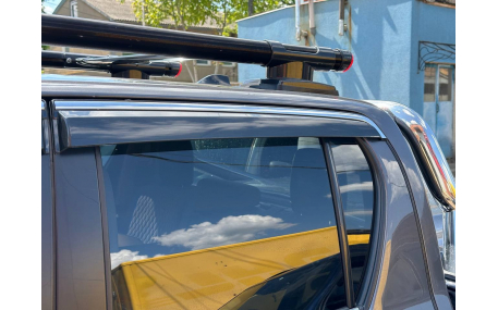 Дефлекторы окон Toyota Hilux