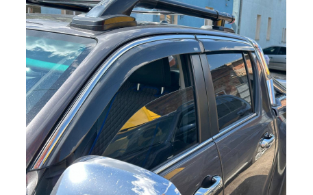 Дефлекторы окон Toyota Hilux