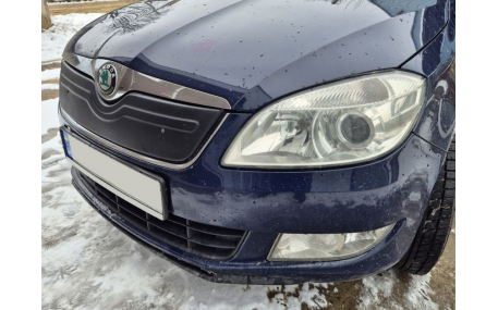 Зимняя накладка на решетку Skoda Fabia