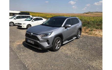 Подножки Toyota RAV4
