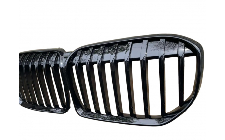Решетка радиатора BMW 7 (G11) 2019-2022