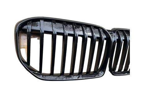 Решетка радиатора BMW 7 (G11) 2019-2022