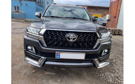 Накладки на бампера Toyota Land Cruiser 200