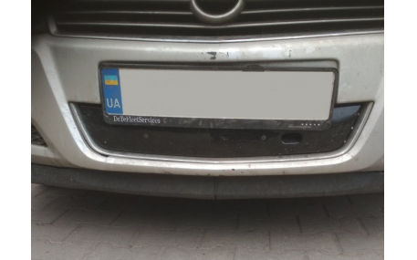 Зимняя накладка на решетку Opel Astra H