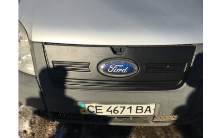 Зимняя накладка на решетку Ford Transit