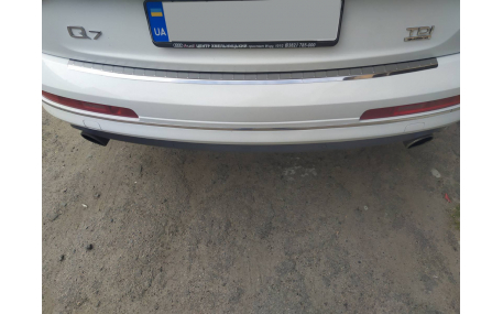 Накладка на задний бампер Audi Q7