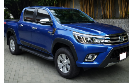 Фары передние Toyota Hilux 2015-2020