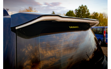 Спойлер Toyota Land Cruiser 200