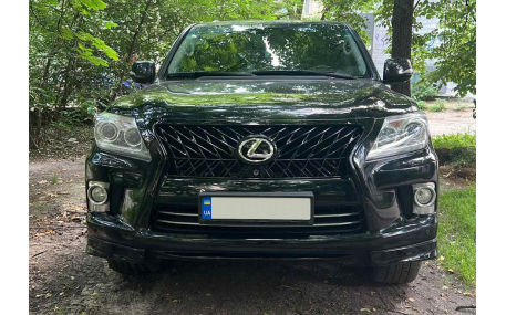 Решетка радиатора Lexus LX 2012-2015