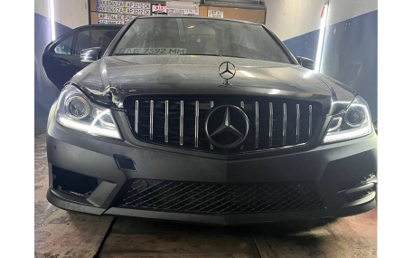 Фары передние Mercedes C-class W204 2011-2015