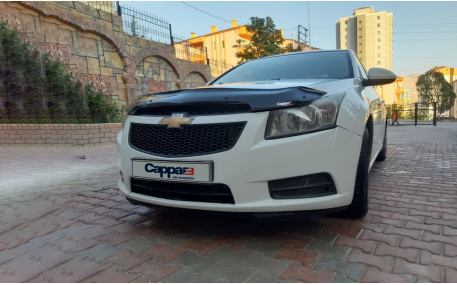 Дефлектор капота Chevrolet Cruze 