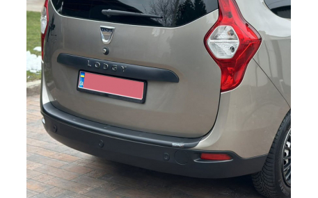 Накладка на задний бампер Renault Lodgy
