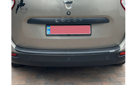 Накладка на задний бампер Renault Lodgy