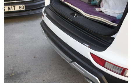 Накладка на задний бампер Kia Sportage 2015-2018