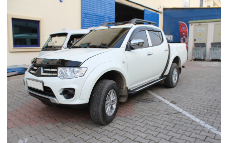 Дефлектор капота Mitsubishi L200 